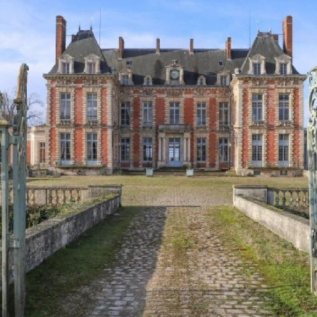Chateau-de-la-Grange-Yerres_450x450